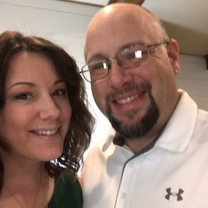 Meet your Posher, Dustin